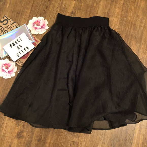 Tatyana Dresses & Skirts - NWT Tatyana Lulu Black Chiffon Skirt
